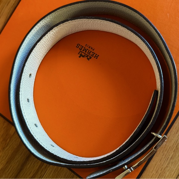 Hermes silver belt Buckle navy/white Reversible Leather Belt Size 75 - Picture 3 of 4